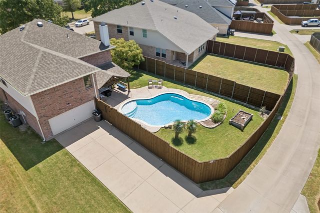 2903 Meadow Bluff Drive, Wylie, TX 75098