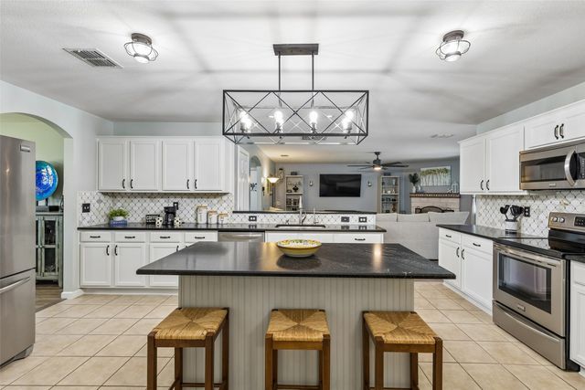 2903 Meadow Bluff Drive, Wylie, TX 75098