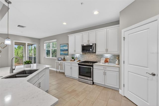 7538 DIVOT LOOP 2D, Lakewood Ranch, FL 34202