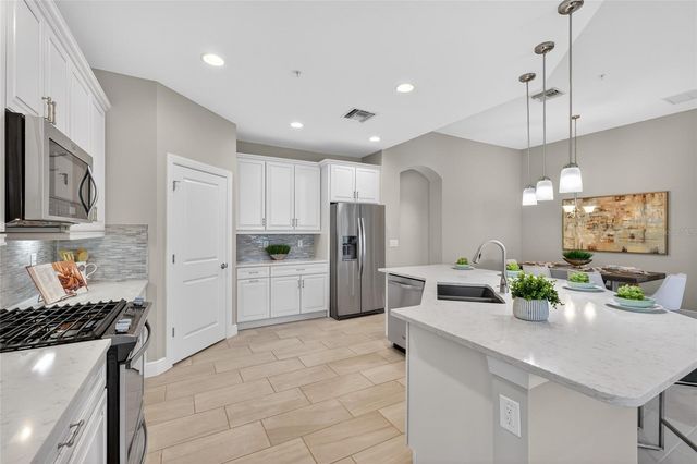 7538 DIVOT LOOP 2D, Lakewood Ranch, FL 34202