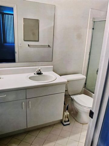 1498 Barcelona Way 3-21, Fort Lauderdale, FL 33327