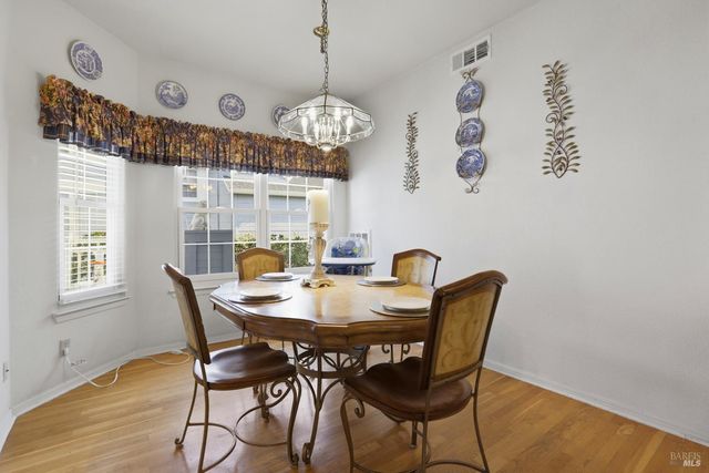 46 Mariners Cir, San Rafael, CA 94903