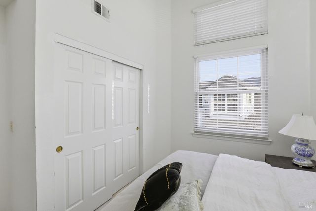 46 Mariners Cir, San Rafael, CA 94903