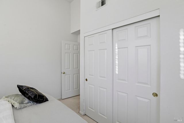 46 Mariners Cir, San Rafael, CA 94903