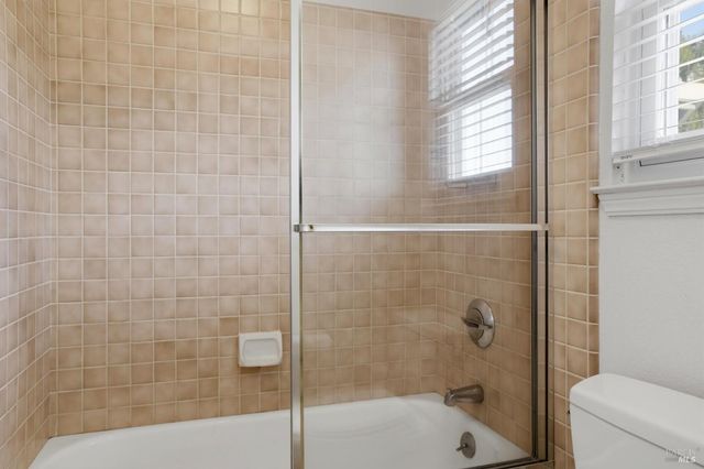 46 Mariners Cir, San Rafael, CA 94903