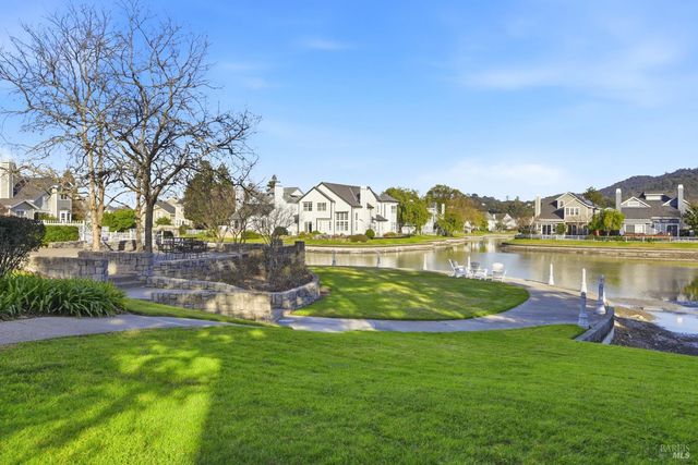 46 Mariners Cir, San Rafael, CA 94903