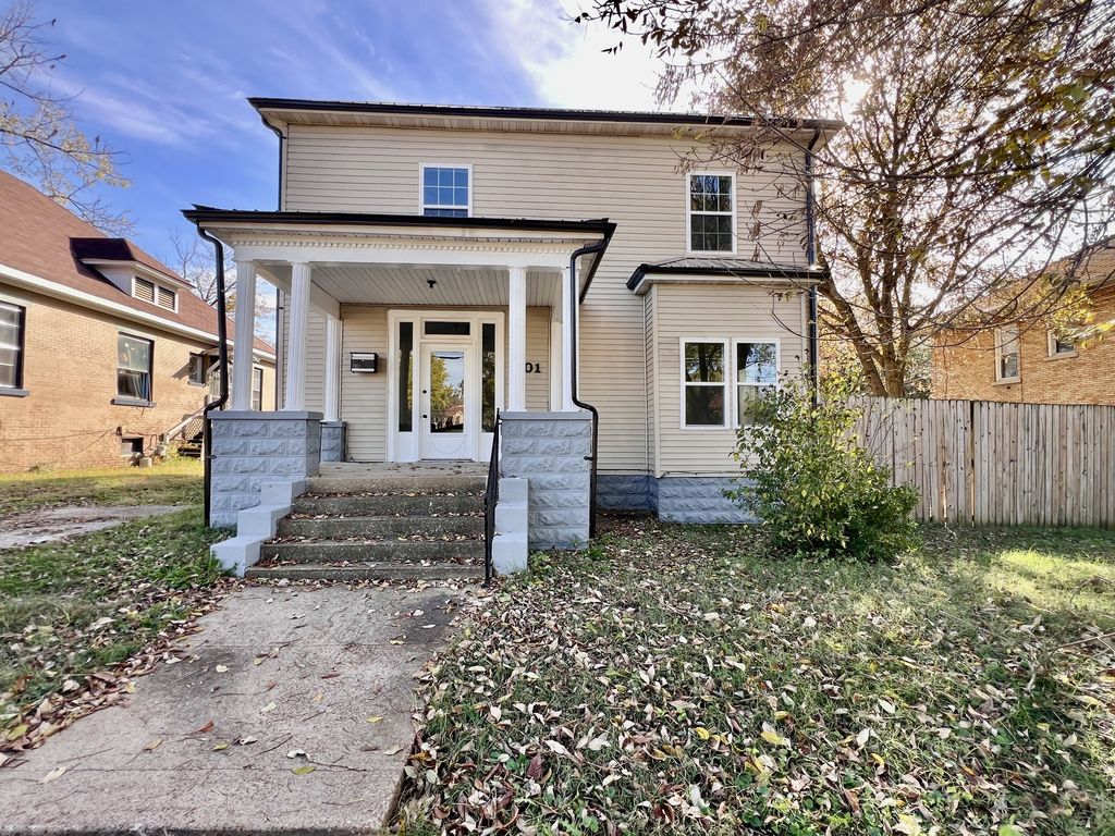 501 Wood St, W, Paris, TN 38242