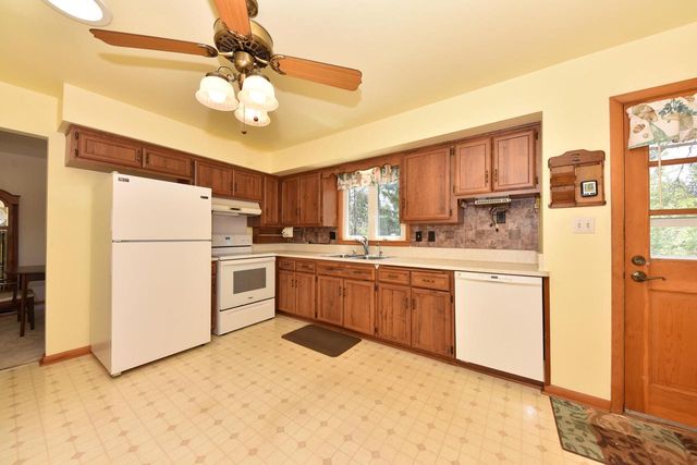 3540 Goetz DRIVE, Brookfield, WI 53005