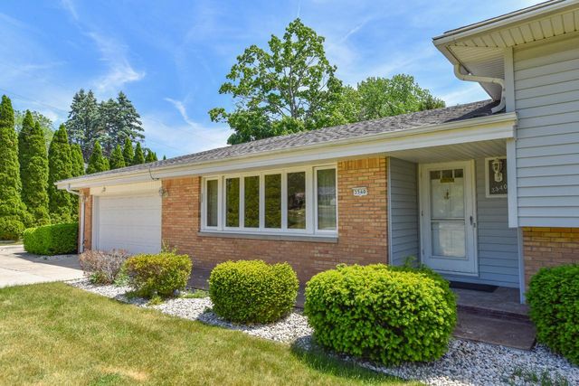 3540 Goetz DRIVE, Brookfield, WI 53005