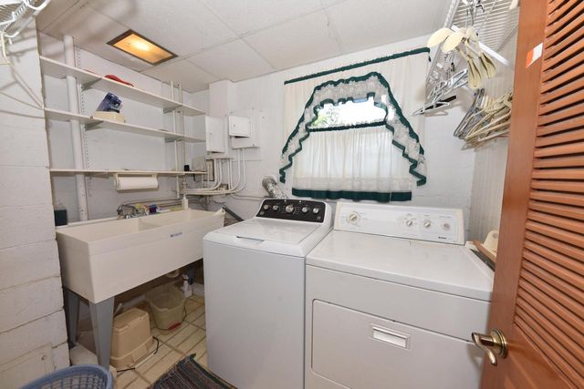 3540 Goetz DRIVE, Brookfield, WI 53005