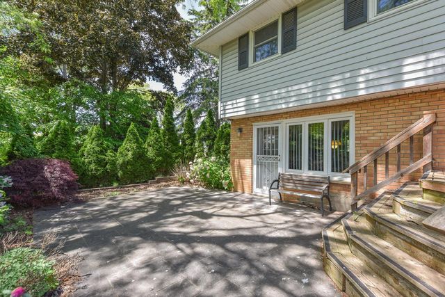 3540 Goetz DRIVE, Brookfield, WI 53005