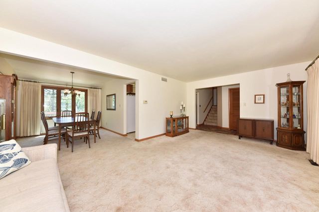 3540 Goetz DRIVE, Brookfield, WI 53005