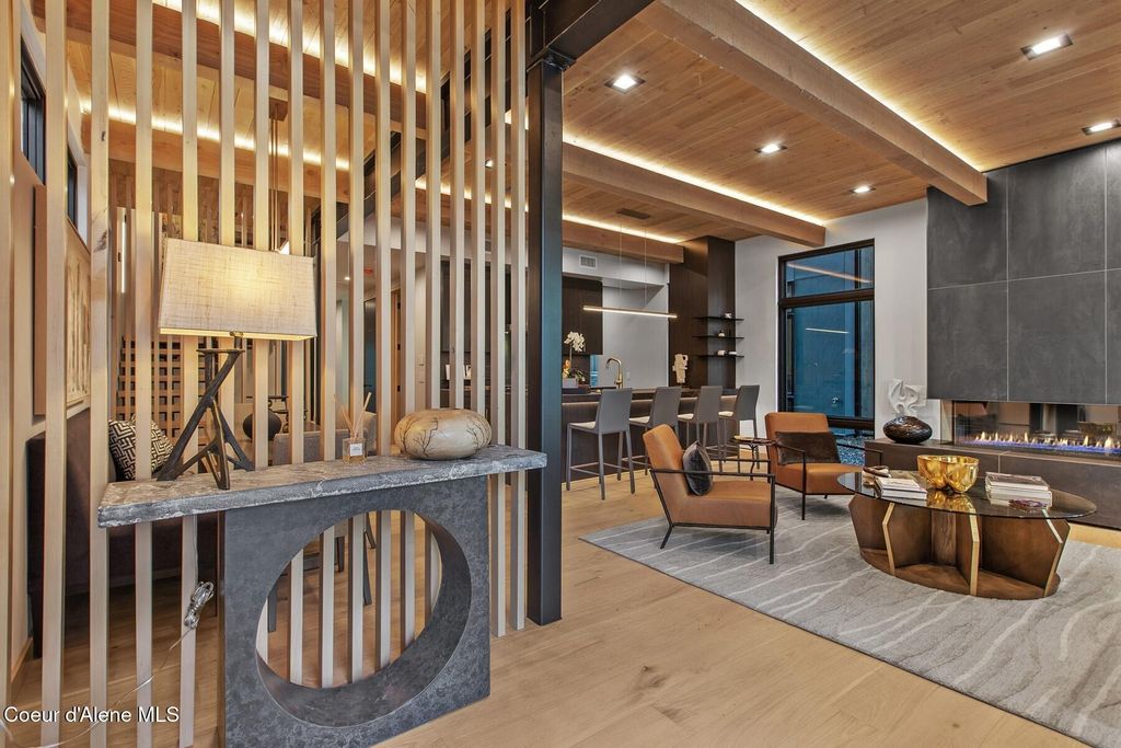 810 E Lakeside Ave, Coeur d'Alene, ID 83814 photo 9