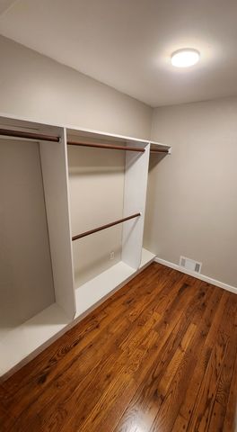 440 Deer Creek Rd, Linden, TN 37096