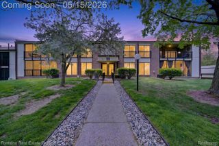 18285 University Park Drive, Livonia, MI 48152