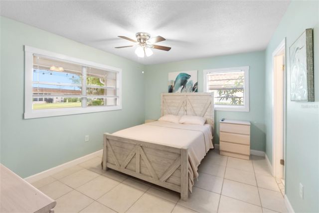 676 PARK CIRCLE, Bradenton, FL 34207