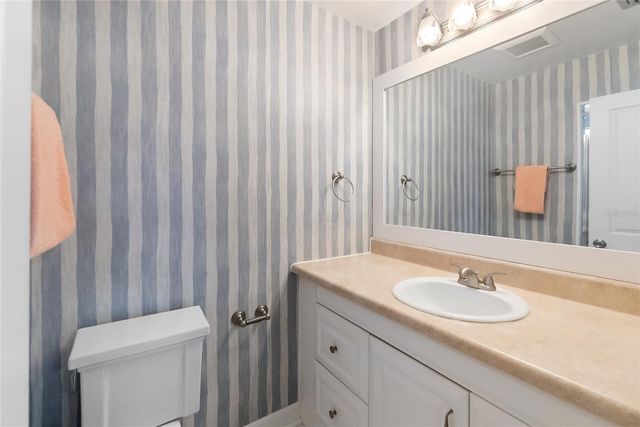 676 PARK CIRCLE, Bradenton, FL 34207