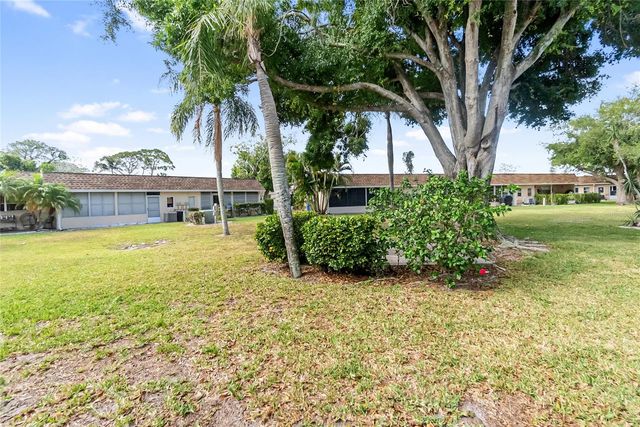 676 PARK CIRCLE, Bradenton, FL 34207