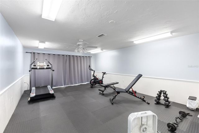 676 PARK CIRCLE, Bradenton, FL 34207