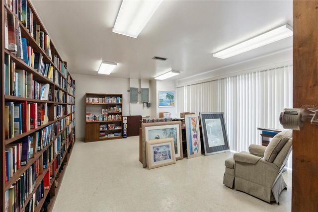 676 PARK CIRCLE, Bradenton, FL 34207