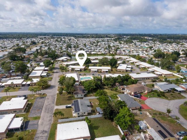 676 PARK CIRCLE, Bradenton, FL 34207