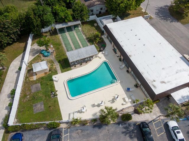 676 PARK CIRCLE, Bradenton, FL 34207