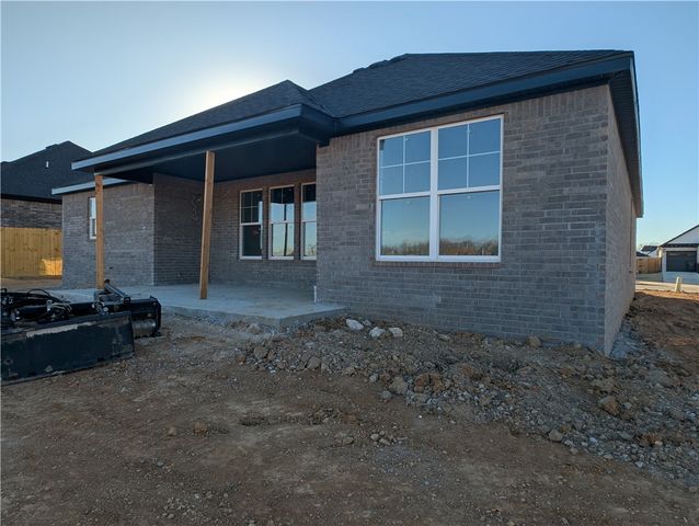 4867 Farmhouse Street, Tontitown, AR 72762