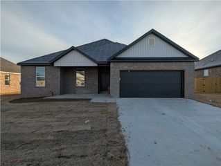 4867 Farmhouse Street, Tontitown, AR 72762