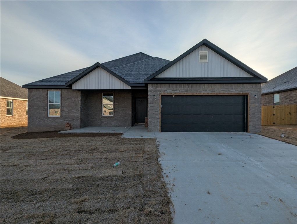 4867 Farmhouse Street, Tontitown, AR 72762