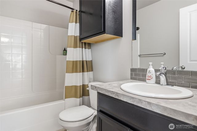 9521 57th Drive NE, Marysville, WA 98270