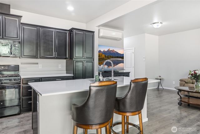9521 57th Drive NE, Marysville, WA 98270