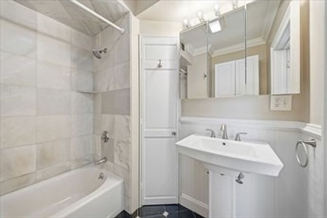 53 Garden 4, Boston, MA 02114
