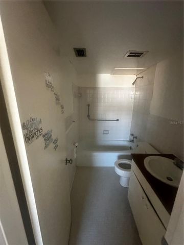 1315 SE SILVER SPRINGS PLACE 4, Ocala, FL 34471