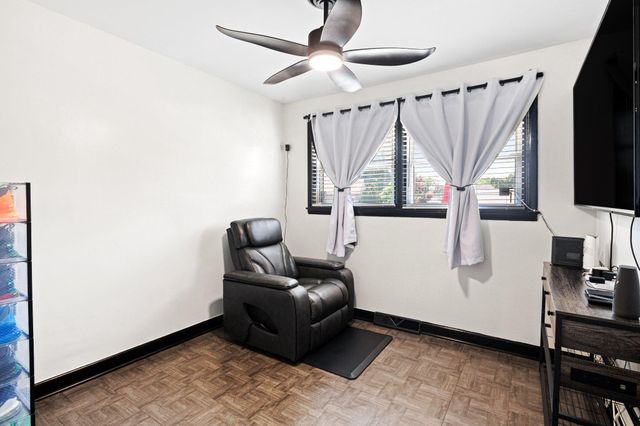 305 CECELIA DR, Blackwood, NJ 08012