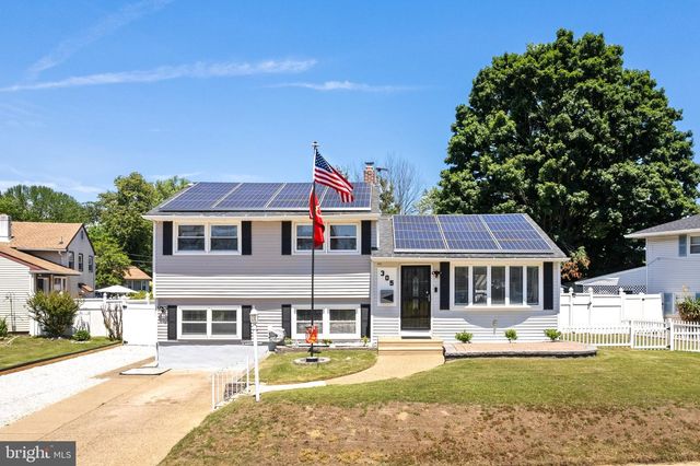 305 CECELIA DR, Blackwood, NJ 08012