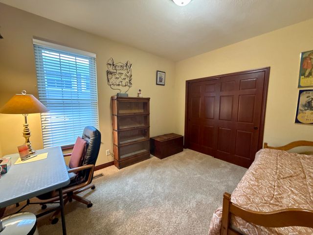 1457 Tewsbury Street, Valparaiso, IN 46385