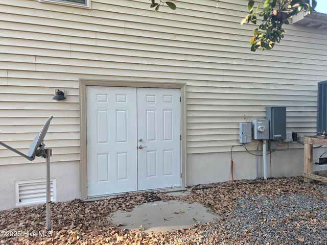 107 Argosy Drive, New Bern, NC 28560