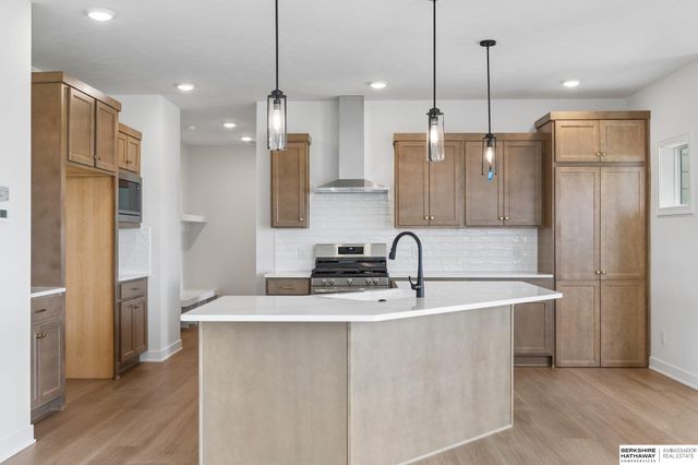 6125 S 215 Circle, Elkhorn, NE 68022