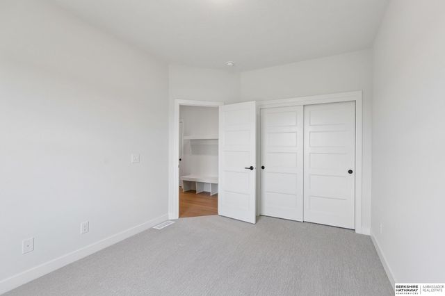 6125 S 215 Circle, Elkhorn, NE 68022