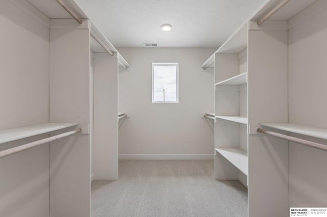 6125 S 215 Circle, Elkhorn, NE 68022