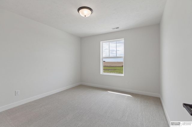 6125 S 215 Circle, Elkhorn, NE 68022