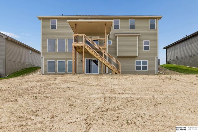6125 S 215 Circle, Elkhorn, NE 68022