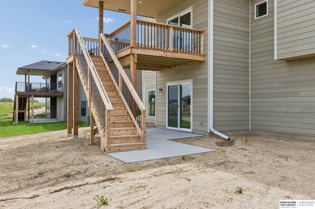 6125 S 215 Circle, Elkhorn, NE 68022