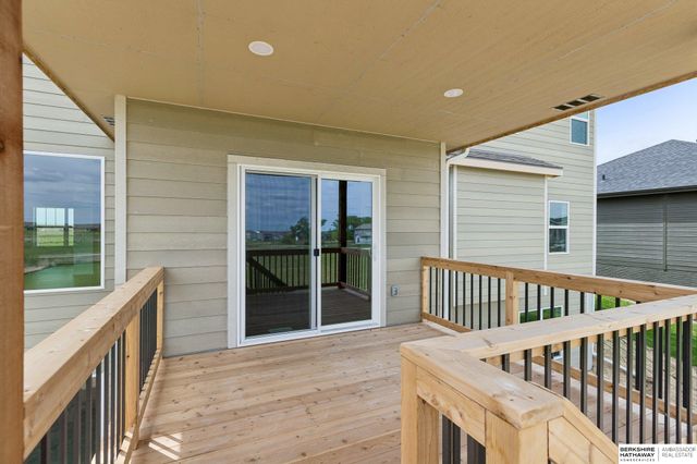 6125 S 215 Circle, Elkhorn, NE 68022