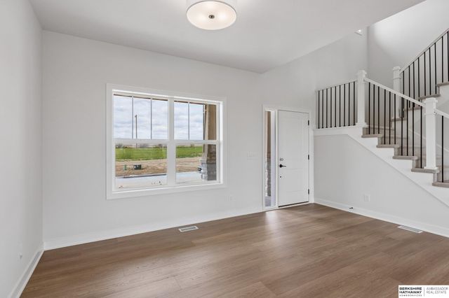 6125 S 215 Circle, Elkhorn, NE 68022
