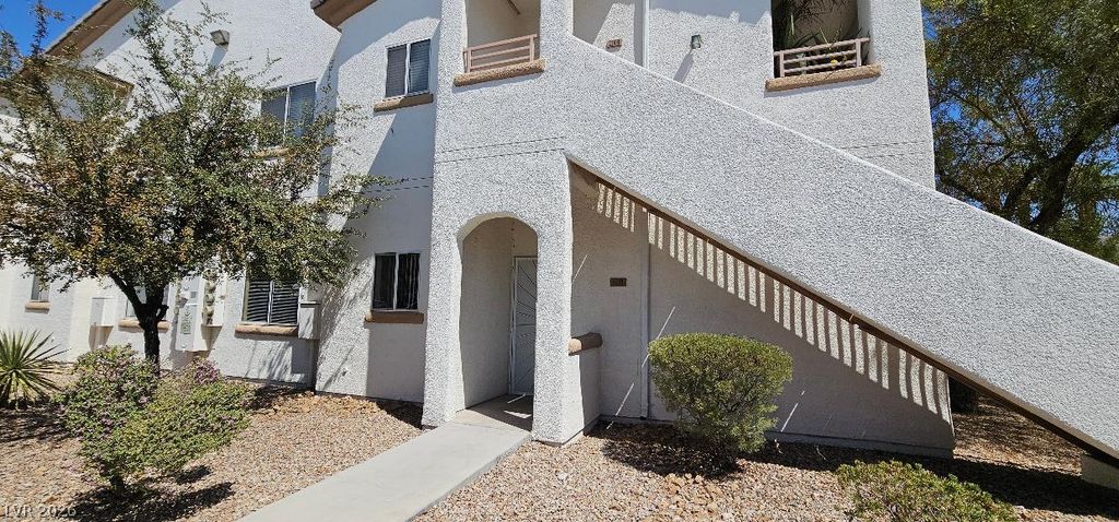 5655 East Sahara Avenue 1001, Las Vegas, NV 89142 — exterior