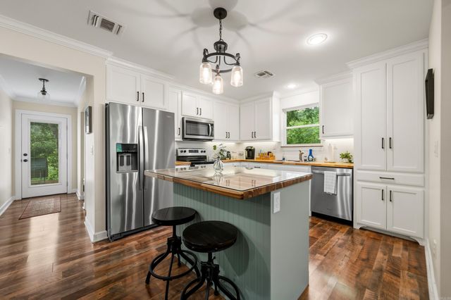 236 Sharon Terrace, Hot Springs, AR 71913