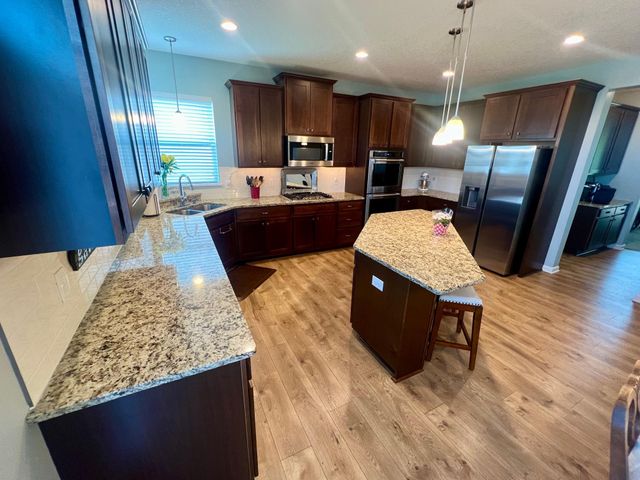 5076 151st Street W, Apple Valley, MN 55124
