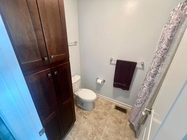 5076 151st Street W, Apple Valley, MN 55124