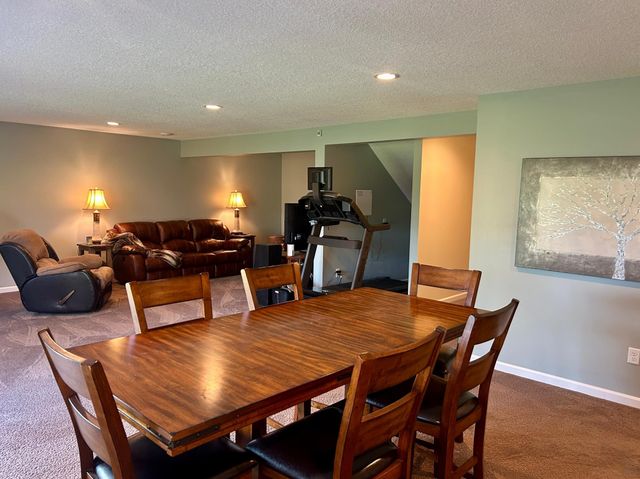 5076 151st Street W, Apple Valley, MN 55124